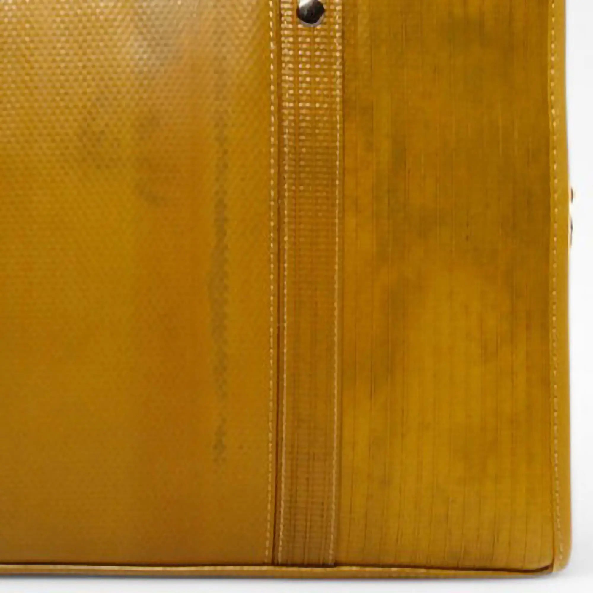 Compact_Briefcase_Yellow_2020_1_web-details.webp
