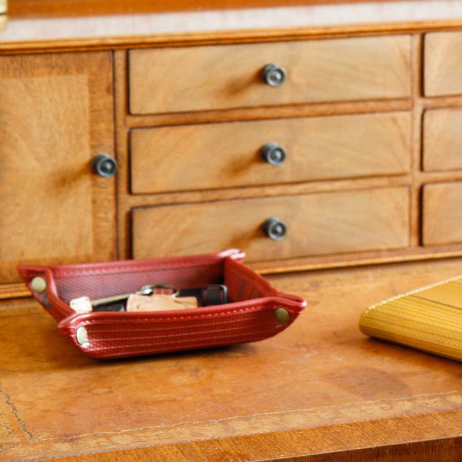 Desk Tidy | Fire-hose