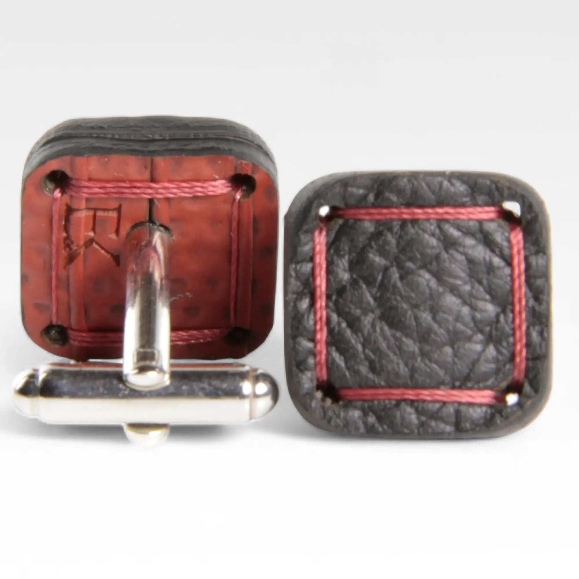 Fire_Hide_Cufflinks_Torpedo_1-details.webp