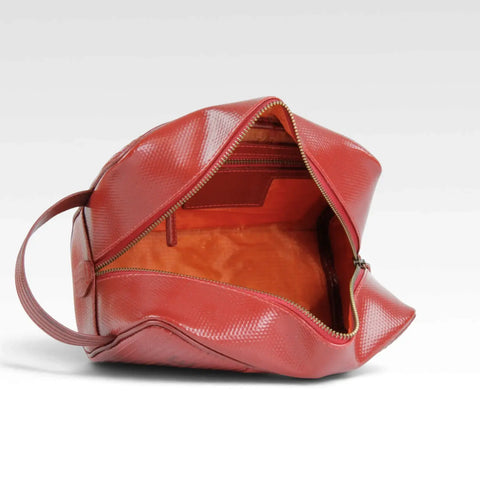 The Elvis & Kresse Large Washbag has a rescued parachute lining