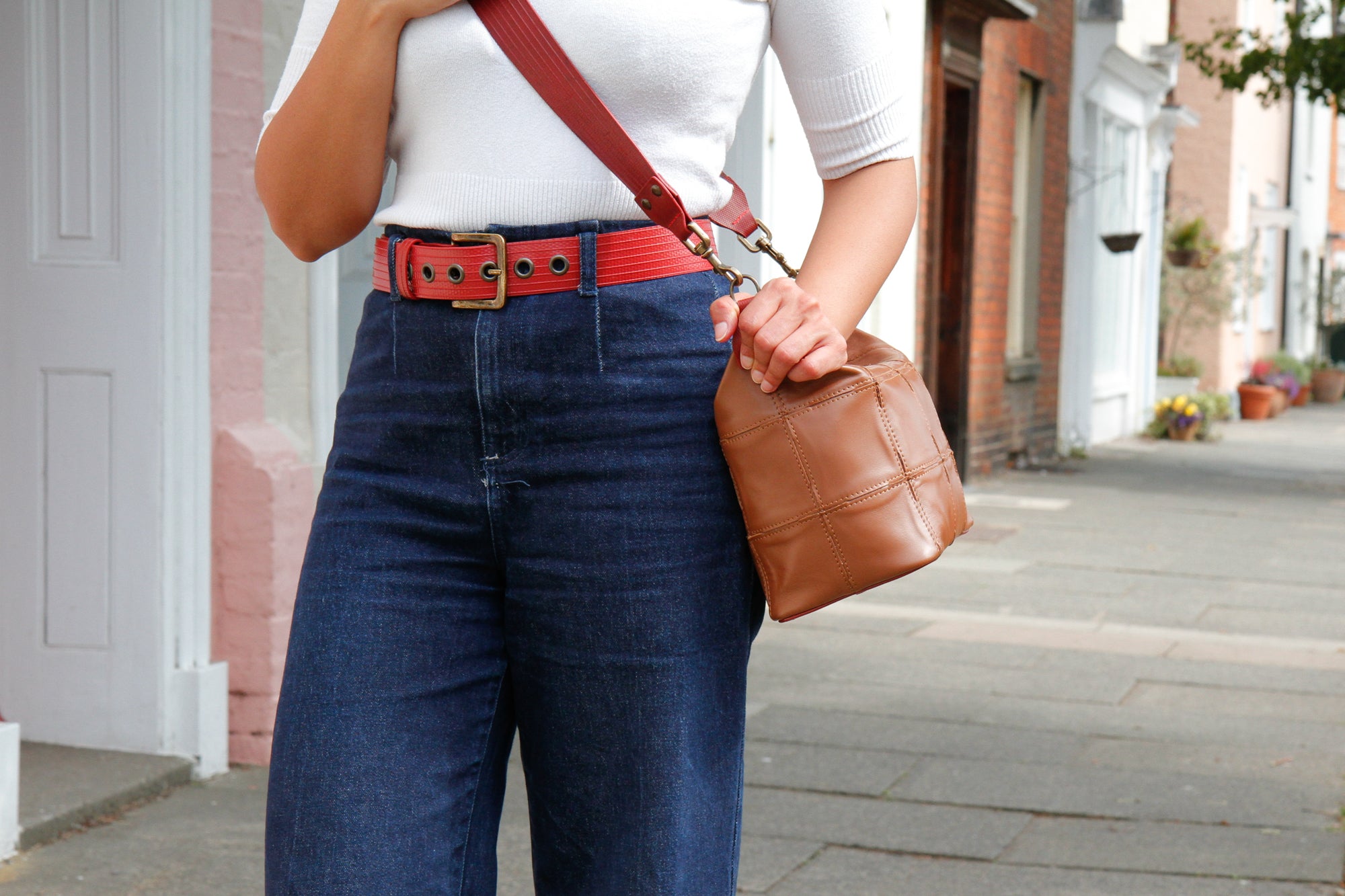 Sustainable leather shoulder bag