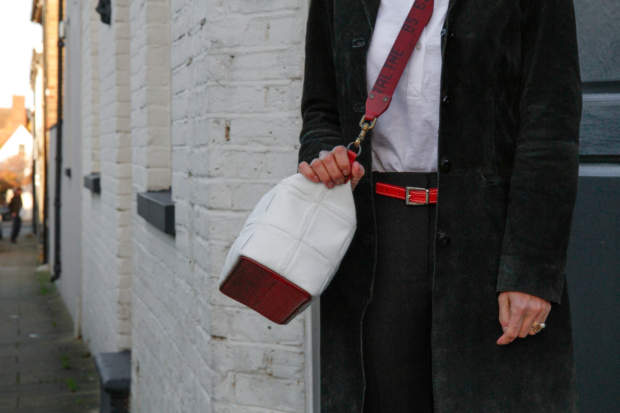 Sustainable leather shoulder bag