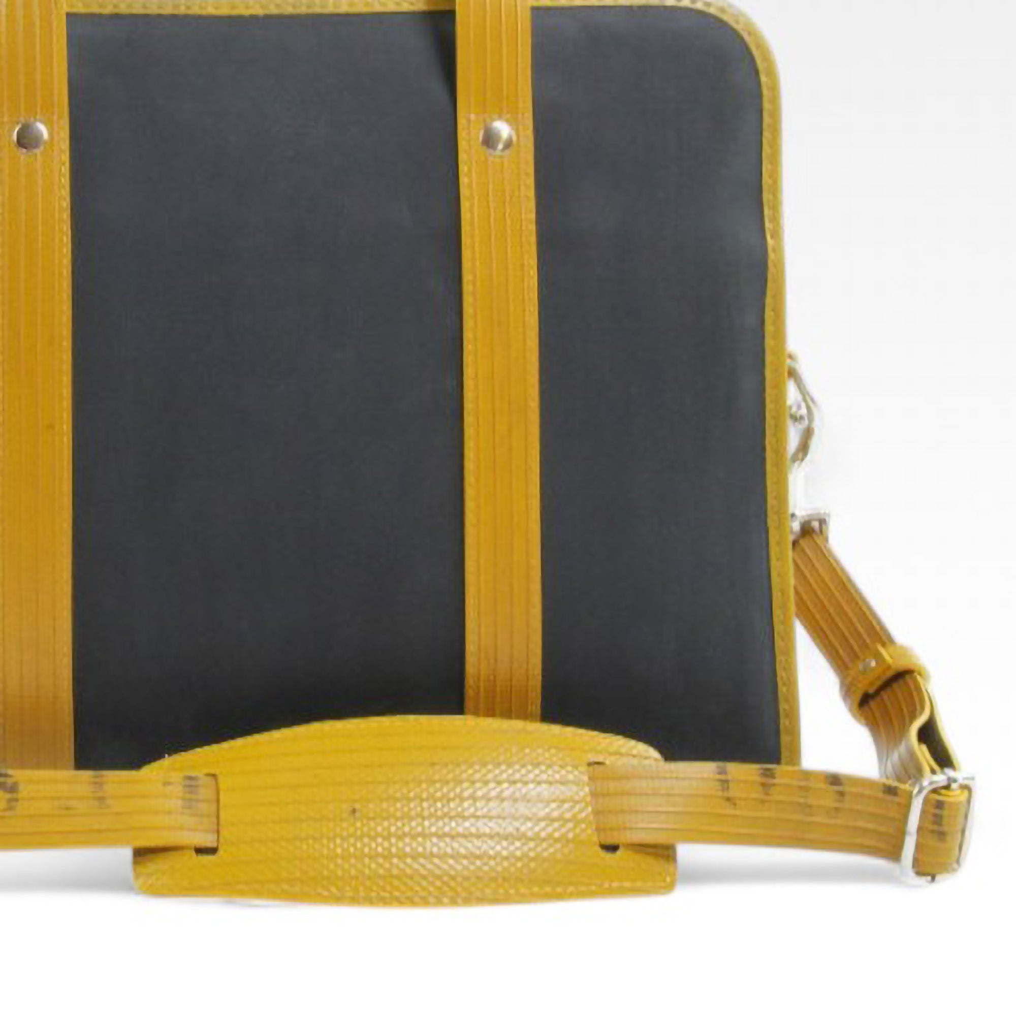 compact-briefcase-black-yellow-1-details.jpg