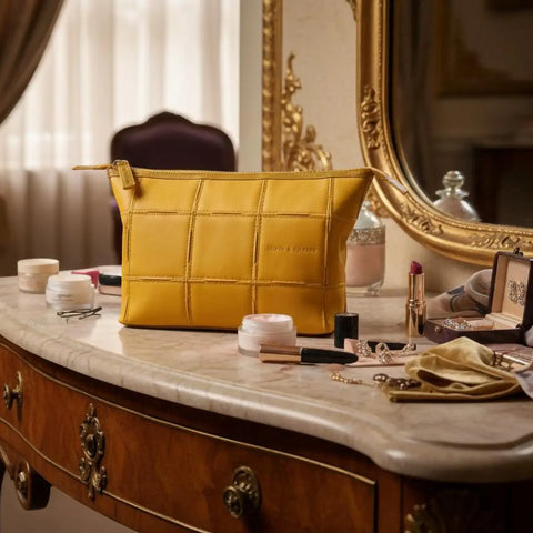 Cosmetics Case / Toiletry Bag | Leather & Fire-hose