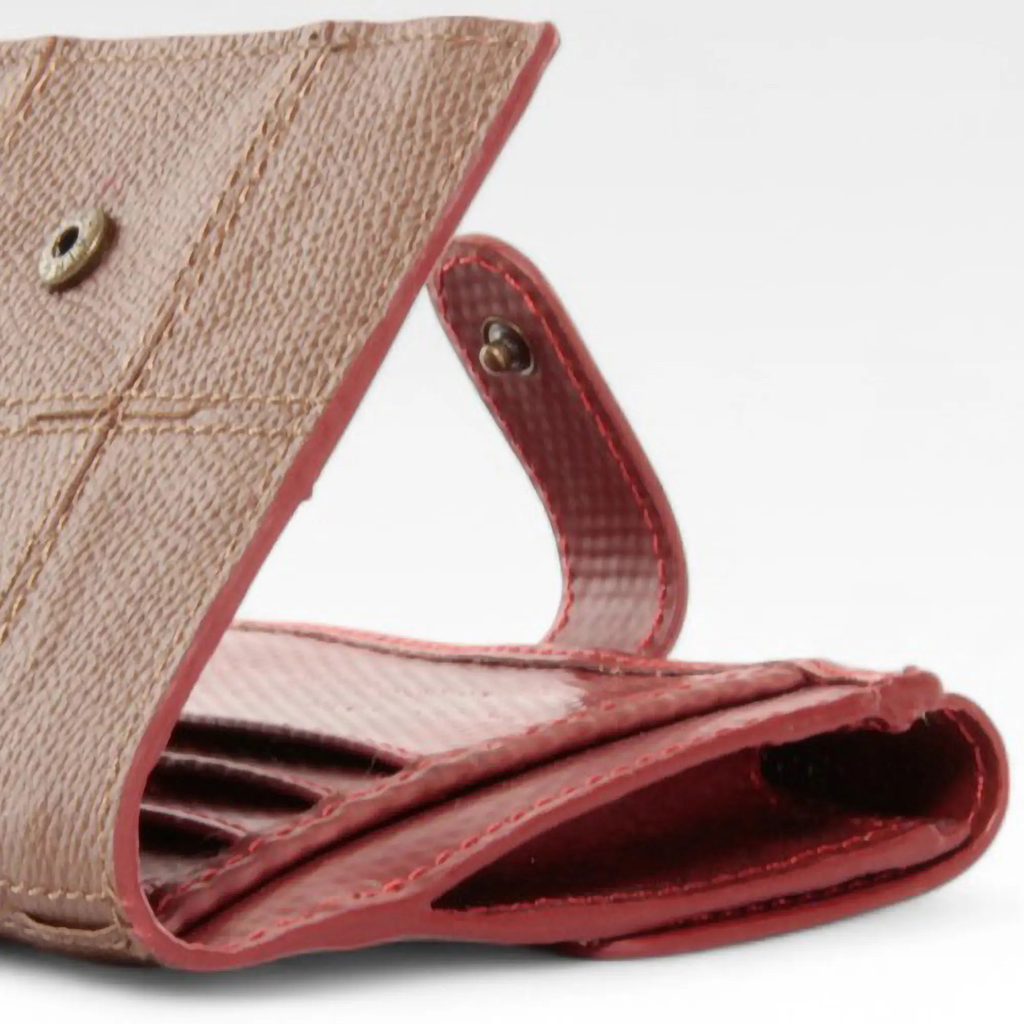 fh-folding-purse-cognac-4-details.webp