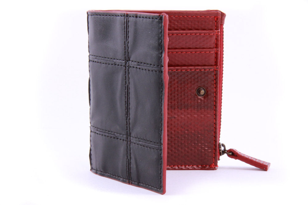 Faversham wallet by Elvis & Kresse