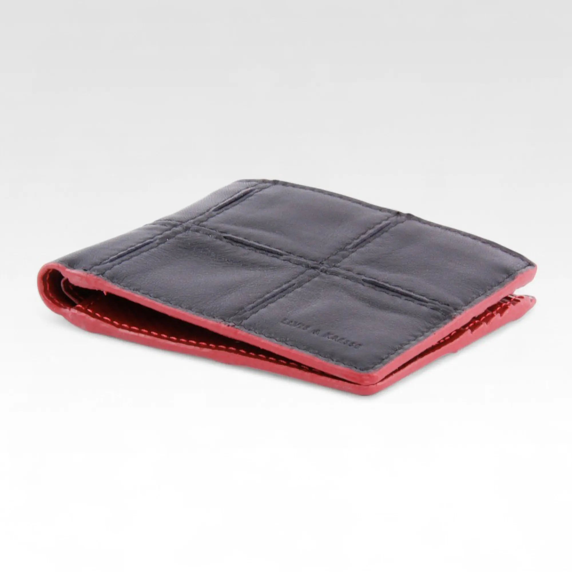 black / red / Not Personalised