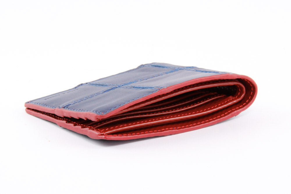 Sustainable luxury wallet by Elvis & Kresse