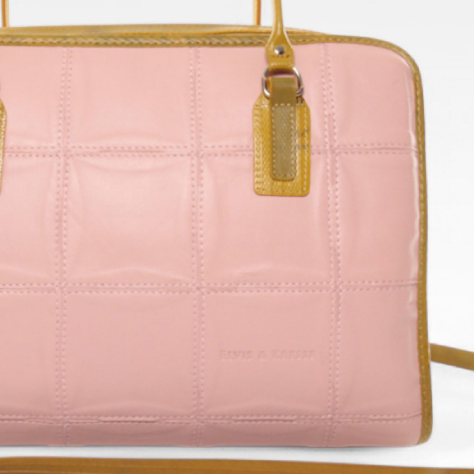 large-post-bag-fire-hide-baby-pink-1-details.jpg