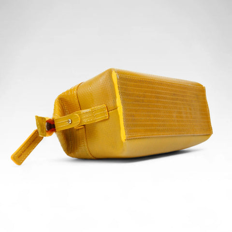 Medium Washbag | Fire-hose