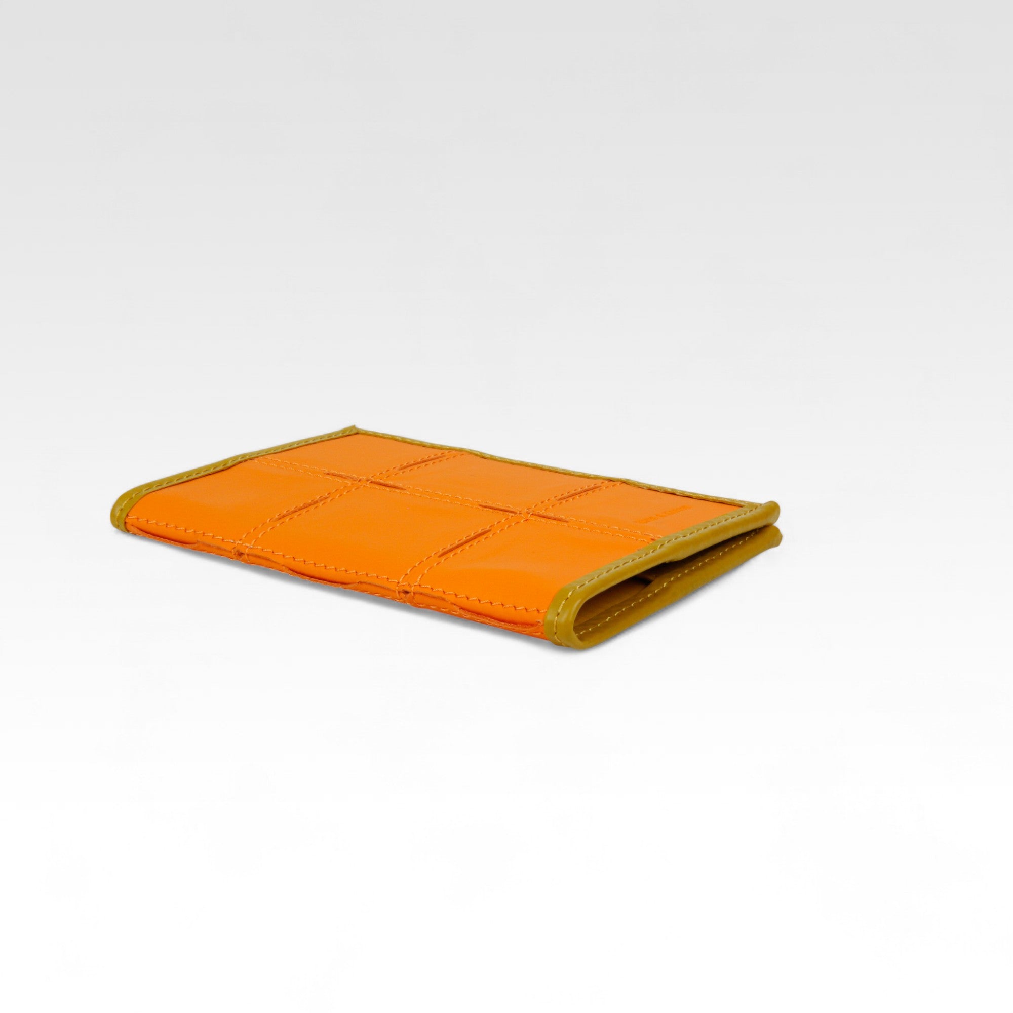 orange / Not Personalised