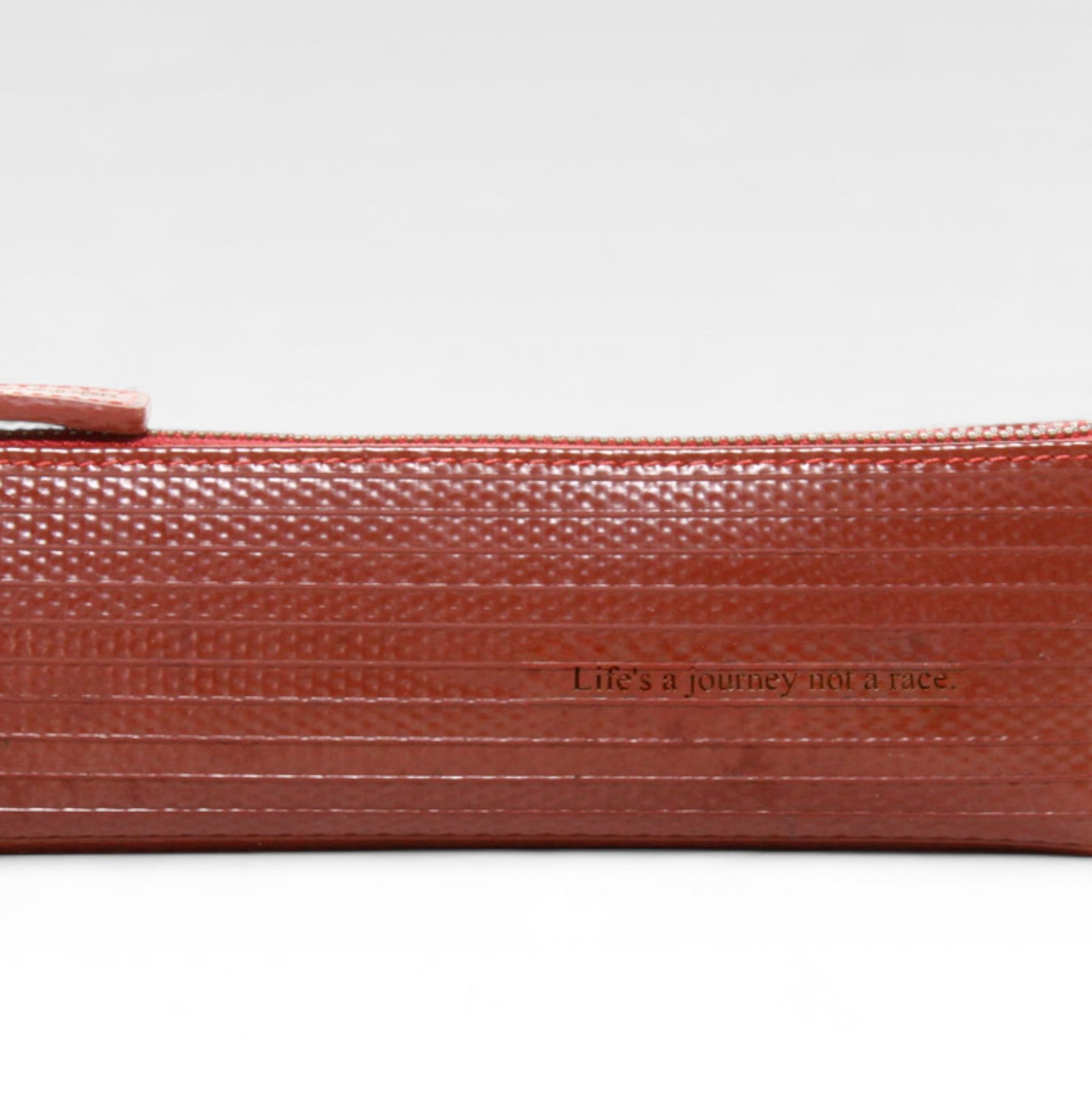 pencil_case_personalisation_red_1-details.jpg