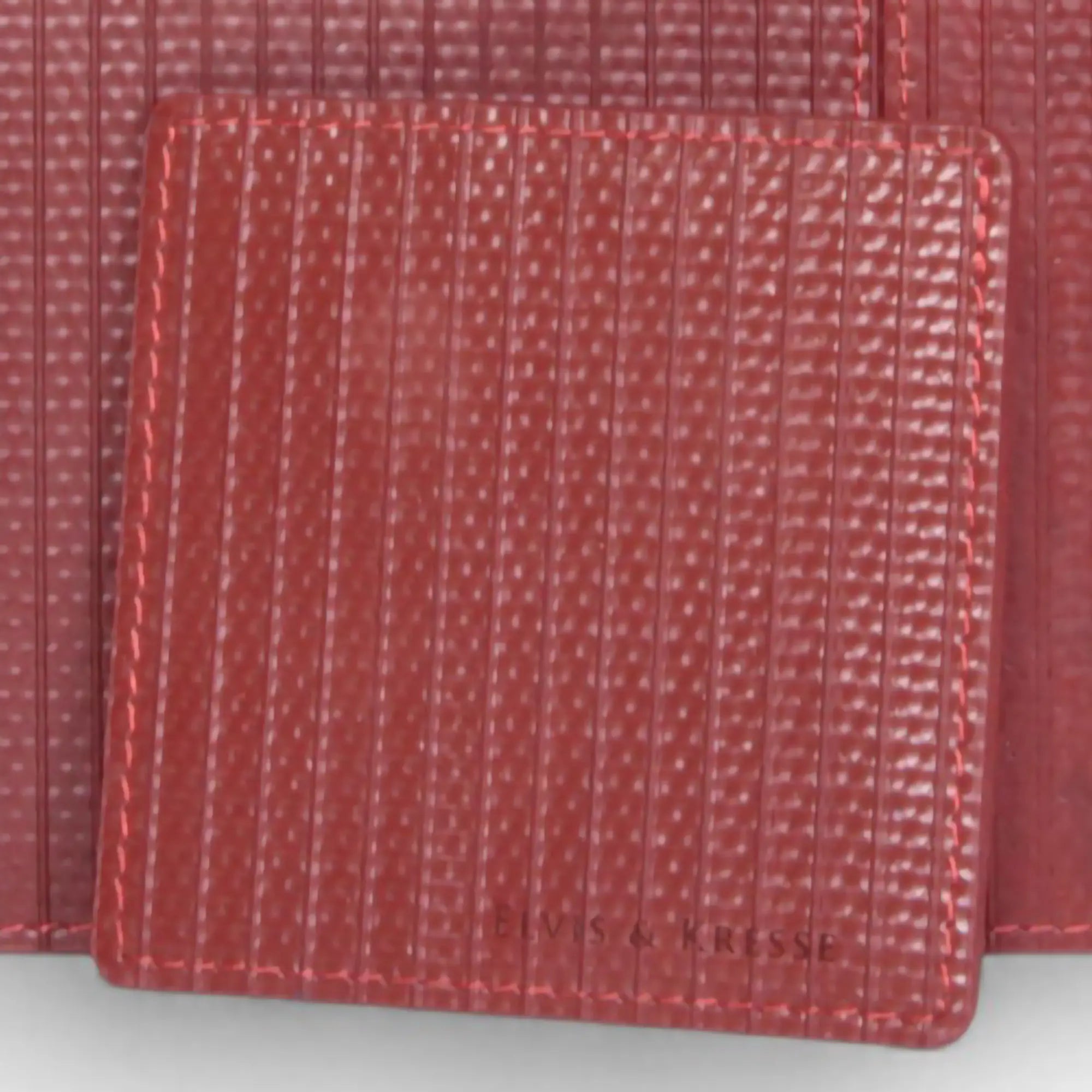 place-mats-and-coasters-red-3-details.webp