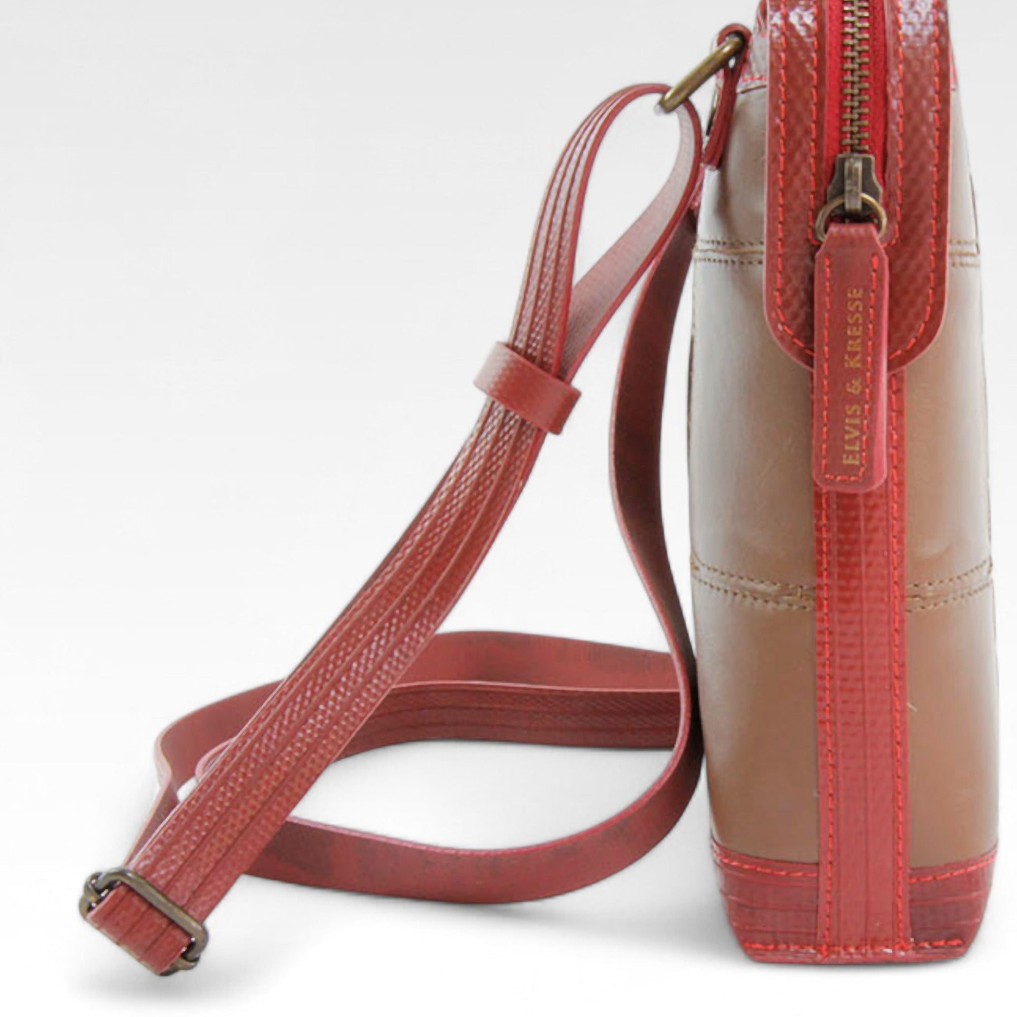 saddle-bag-cognac-3-details_ec0643d6-cd45-418c-a385-9ffa88e4e755.jpg