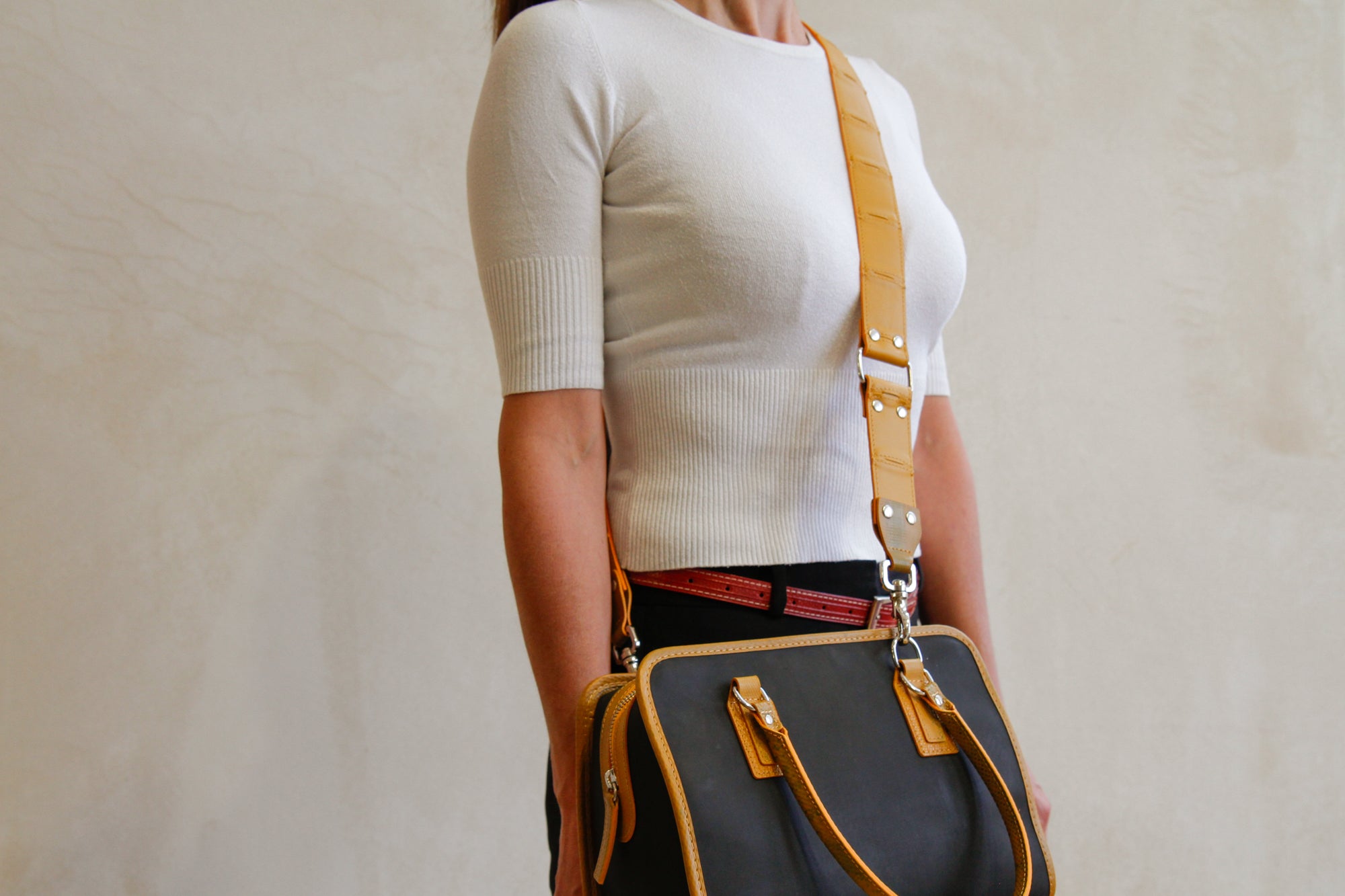 Upcycled leather shoulder strap