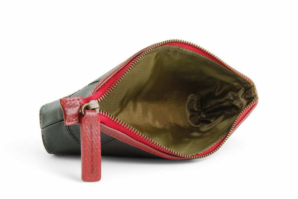 leather toiletry pouch