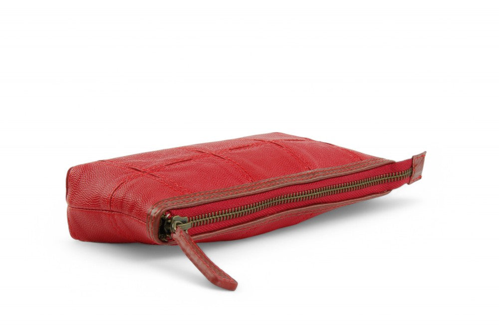 sustainable leather toiletry pouch