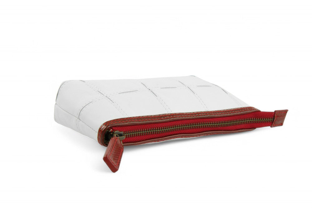 sustainable leather toiletry pouch