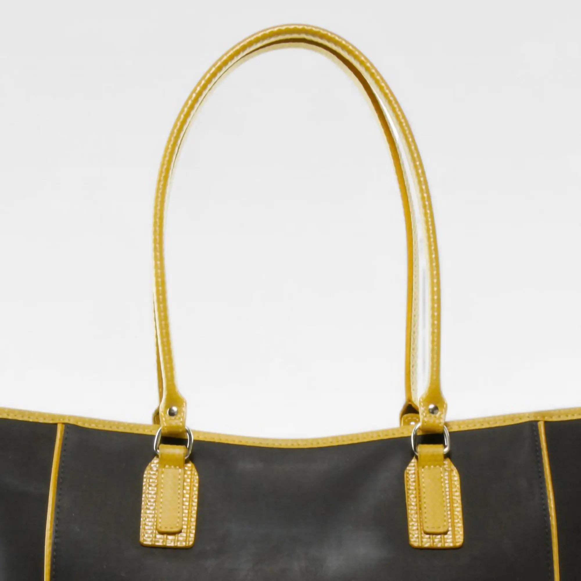 tote-bag-black-yellow-1-detail.webp