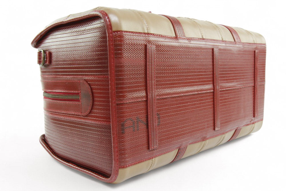 sustainable leather holdall