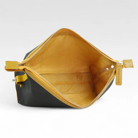 Medium Washbag | Printing Blanket