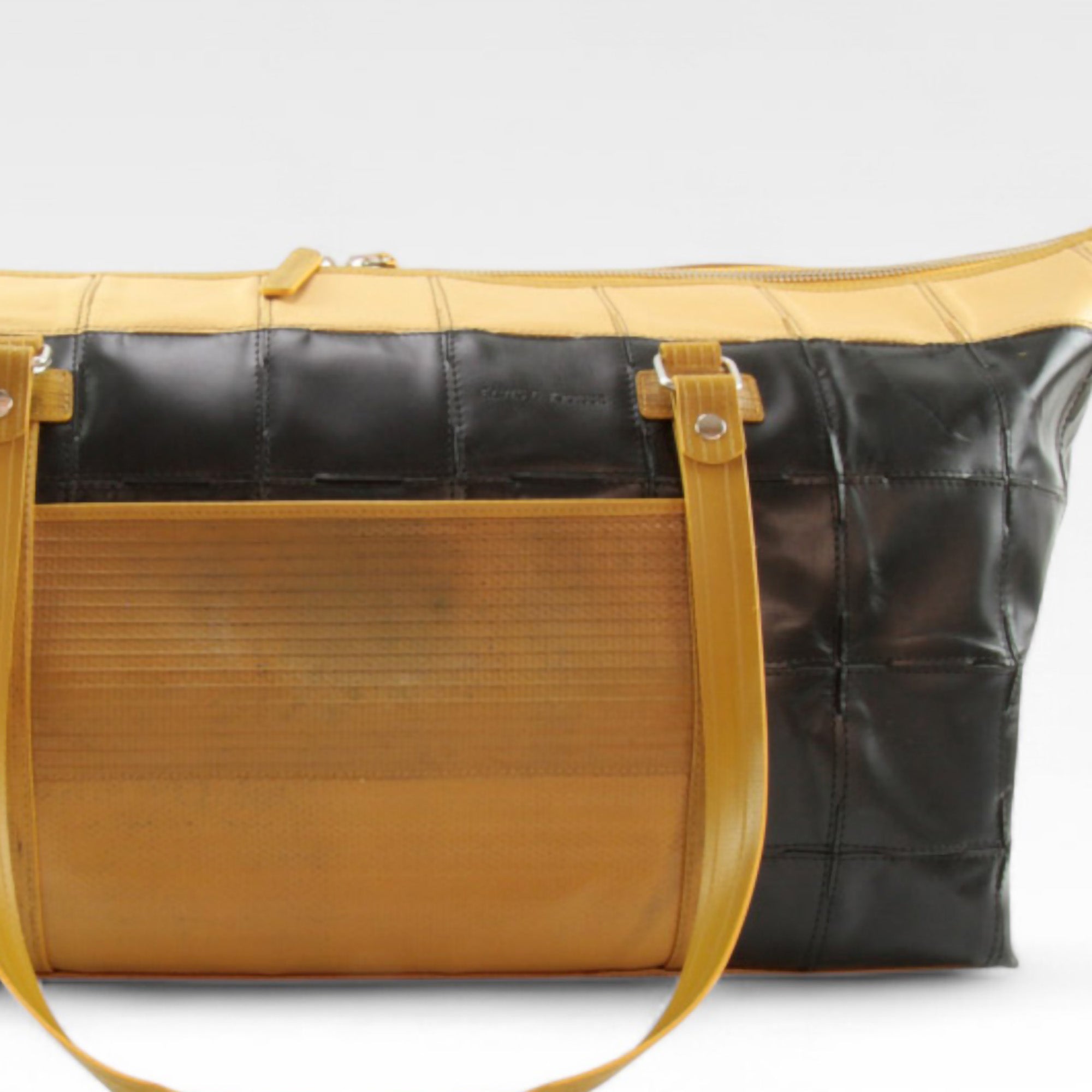 weekend-bag-fh-black-yellow-gold-6-details.jpg