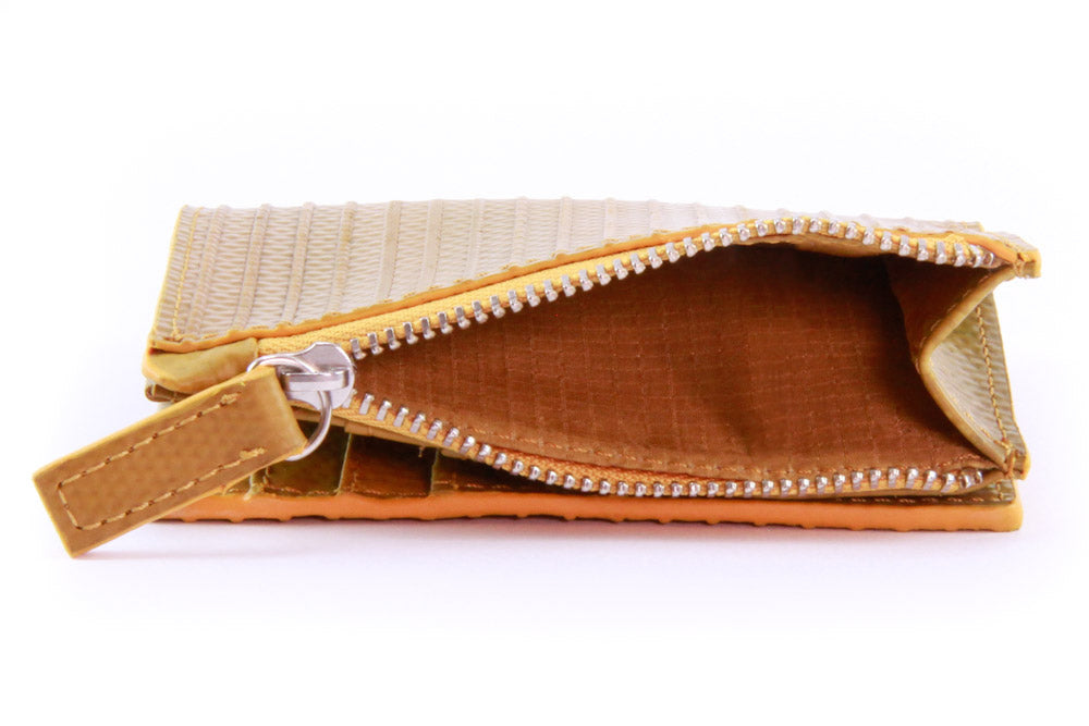 leather bifold wallet