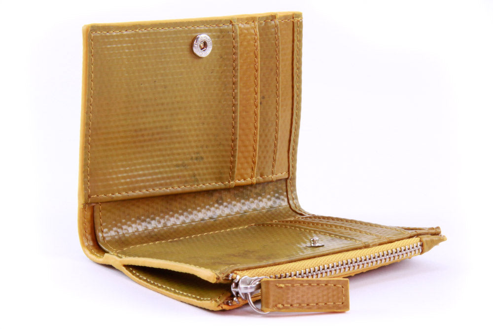 bifold leather wallet