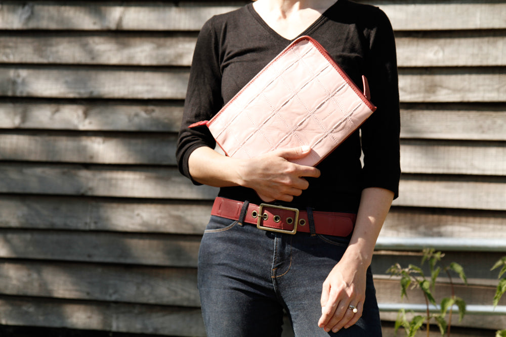 Recycled leather belt by Elvis & Kresse